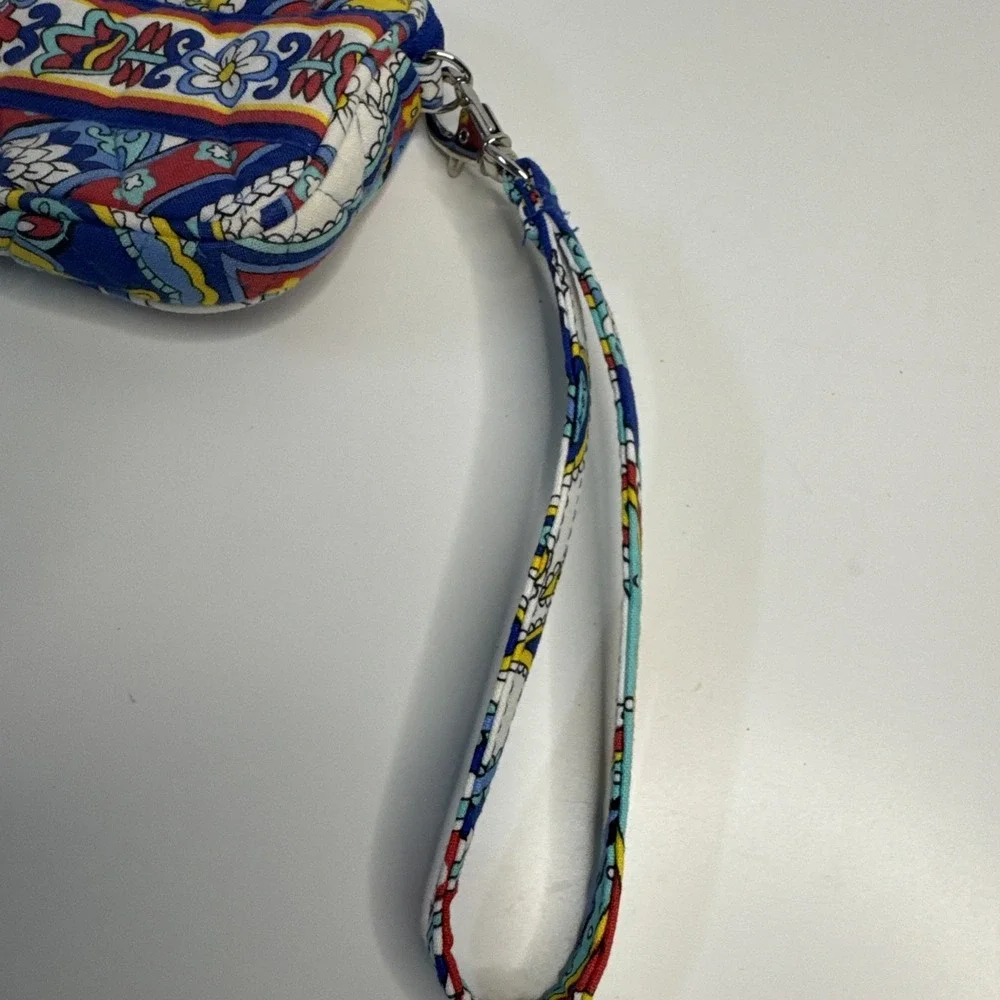 Vera Bradley Wristlet Wallet Card Case In Retired Marina Paisley Pattern